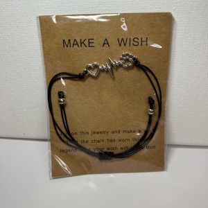 Adjustable bracelet